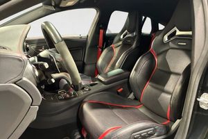 Mercedes CLA45 AMG bild 3