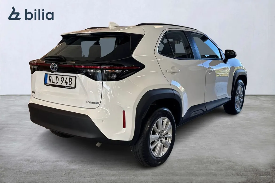 Vehicle image 18