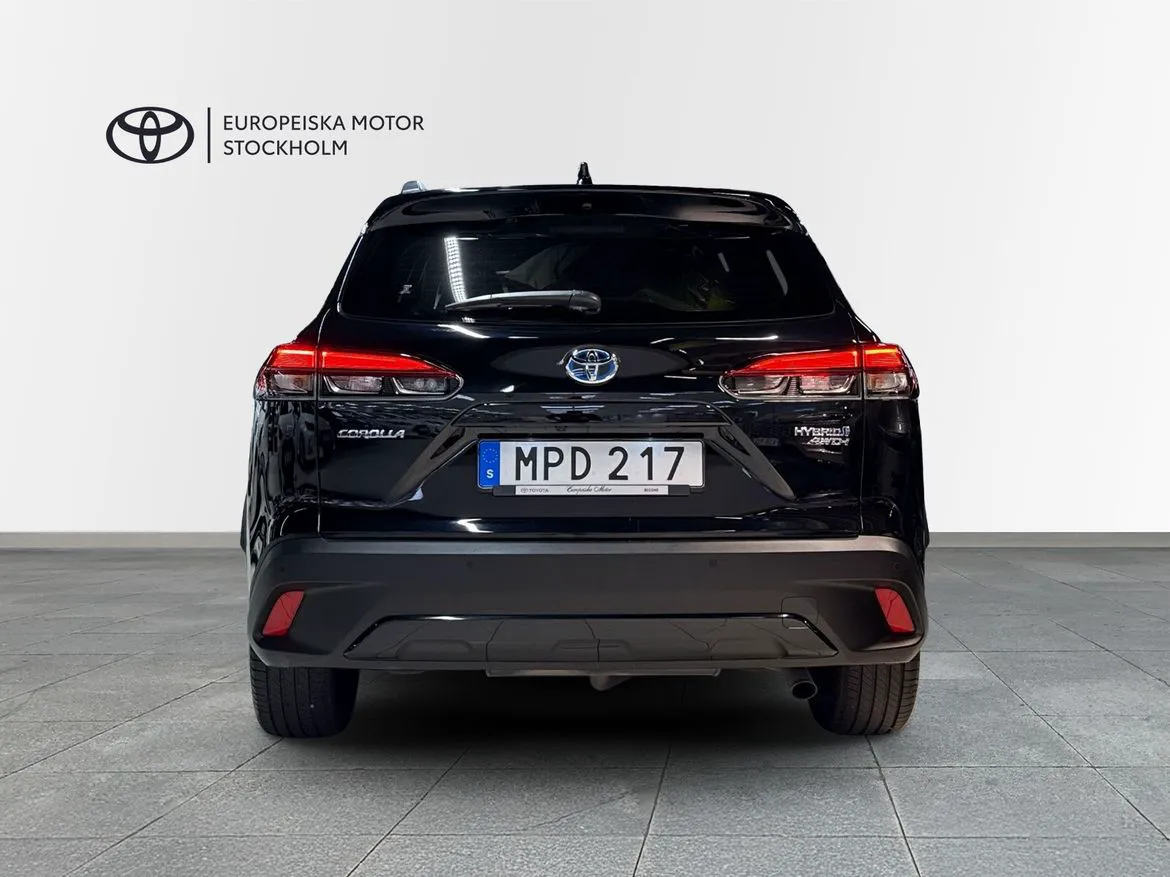 Vehicle image 4
