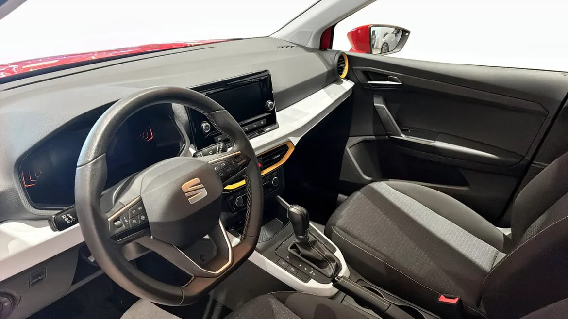 Vehicle image 6