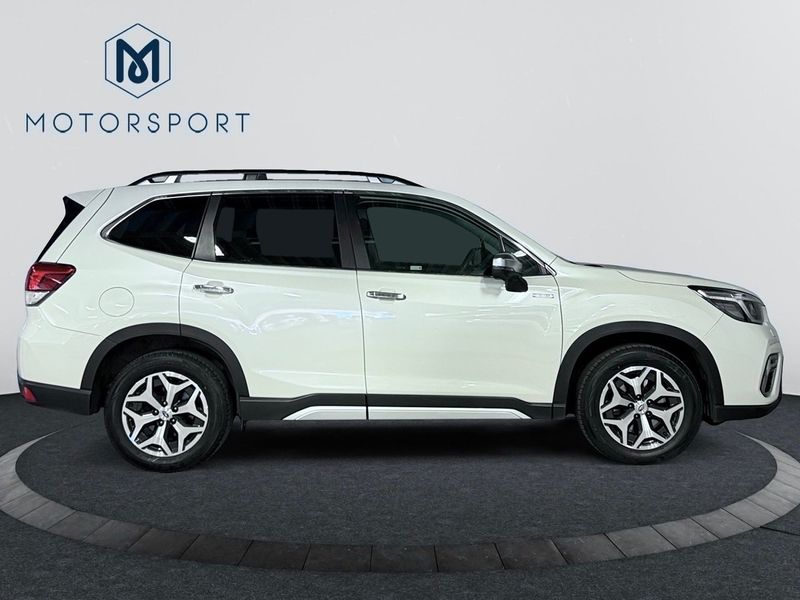 Subaru Forester bild 8