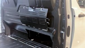 Ford Custom bild 7