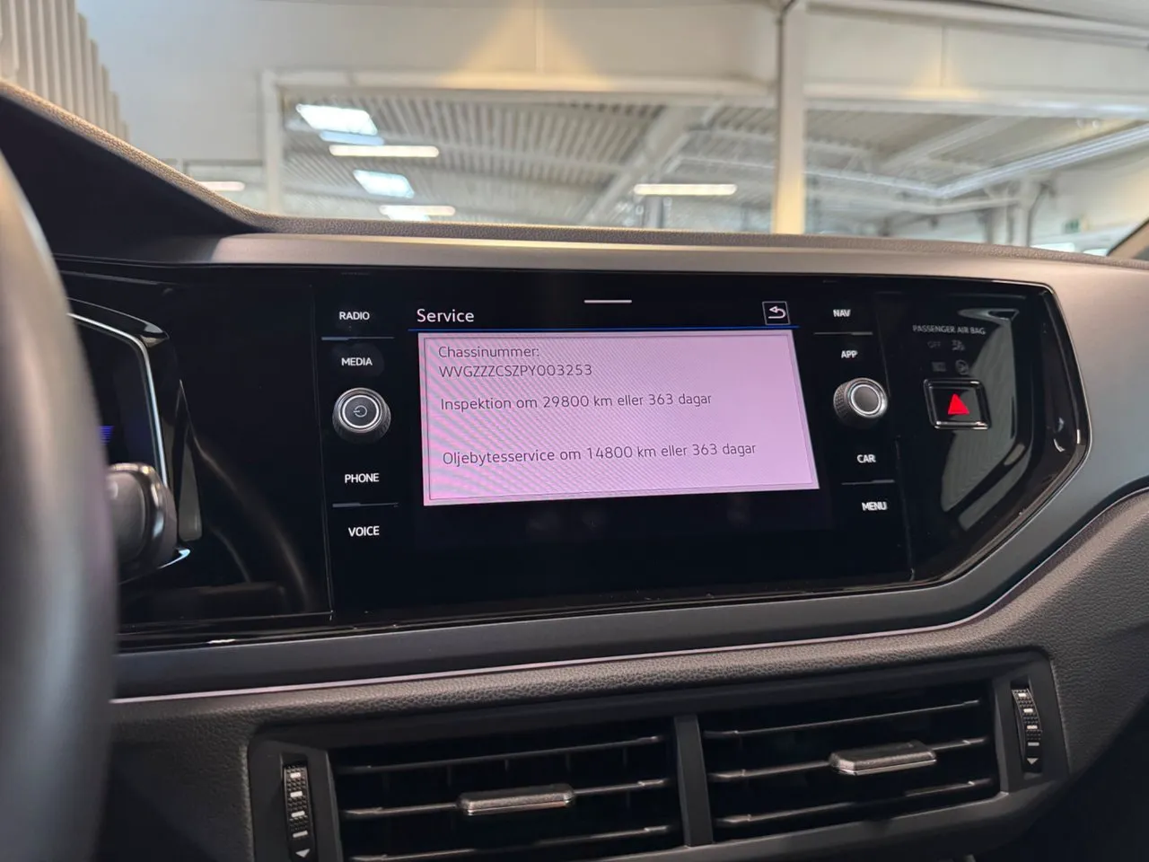 Vehicle image 13
