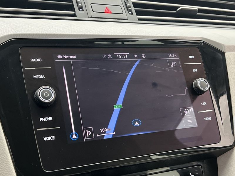 Volkswagen Passat bild 19