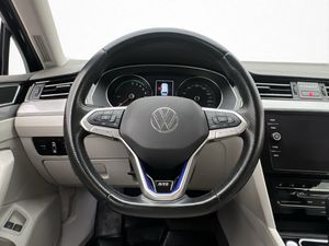 Volkswagen Passat bild 10