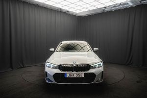 BMW 330 bild 4