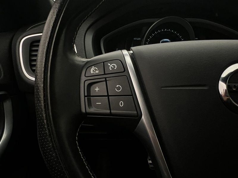 Volvo V40 bild 18