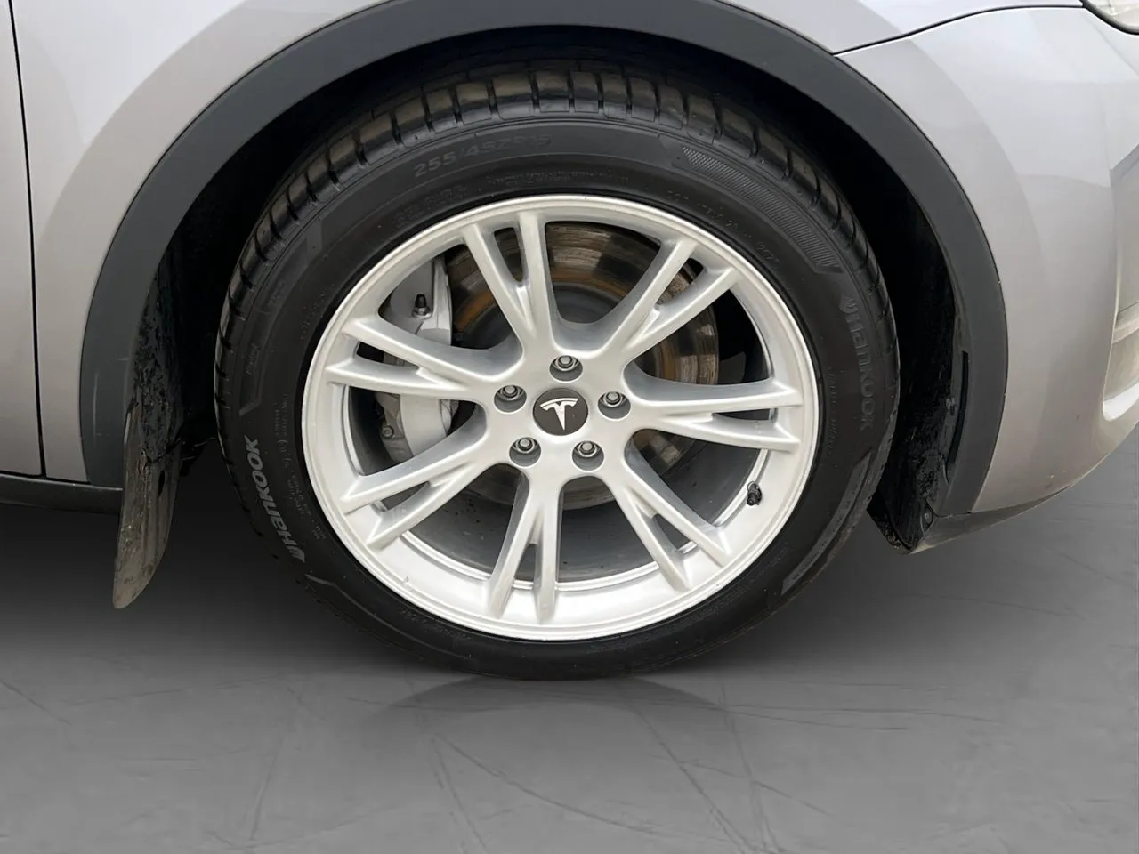 Vehicle image 30