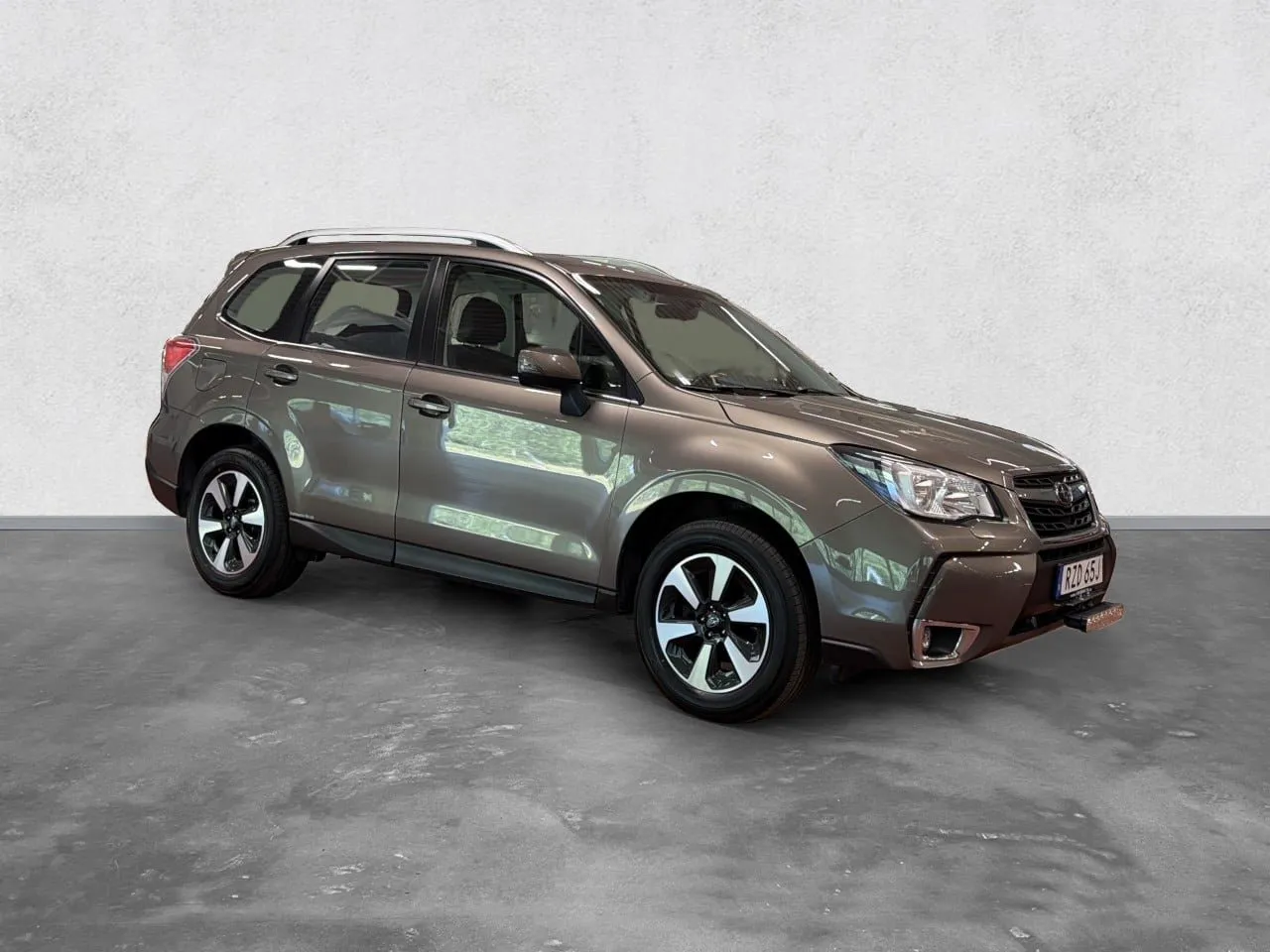 Vehicle image 6