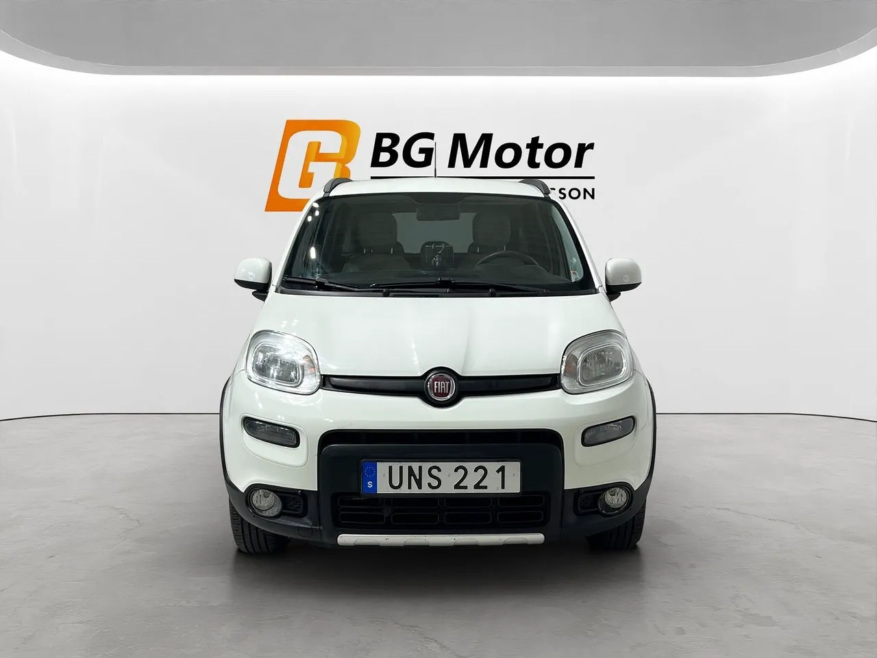 Vehicle image 1