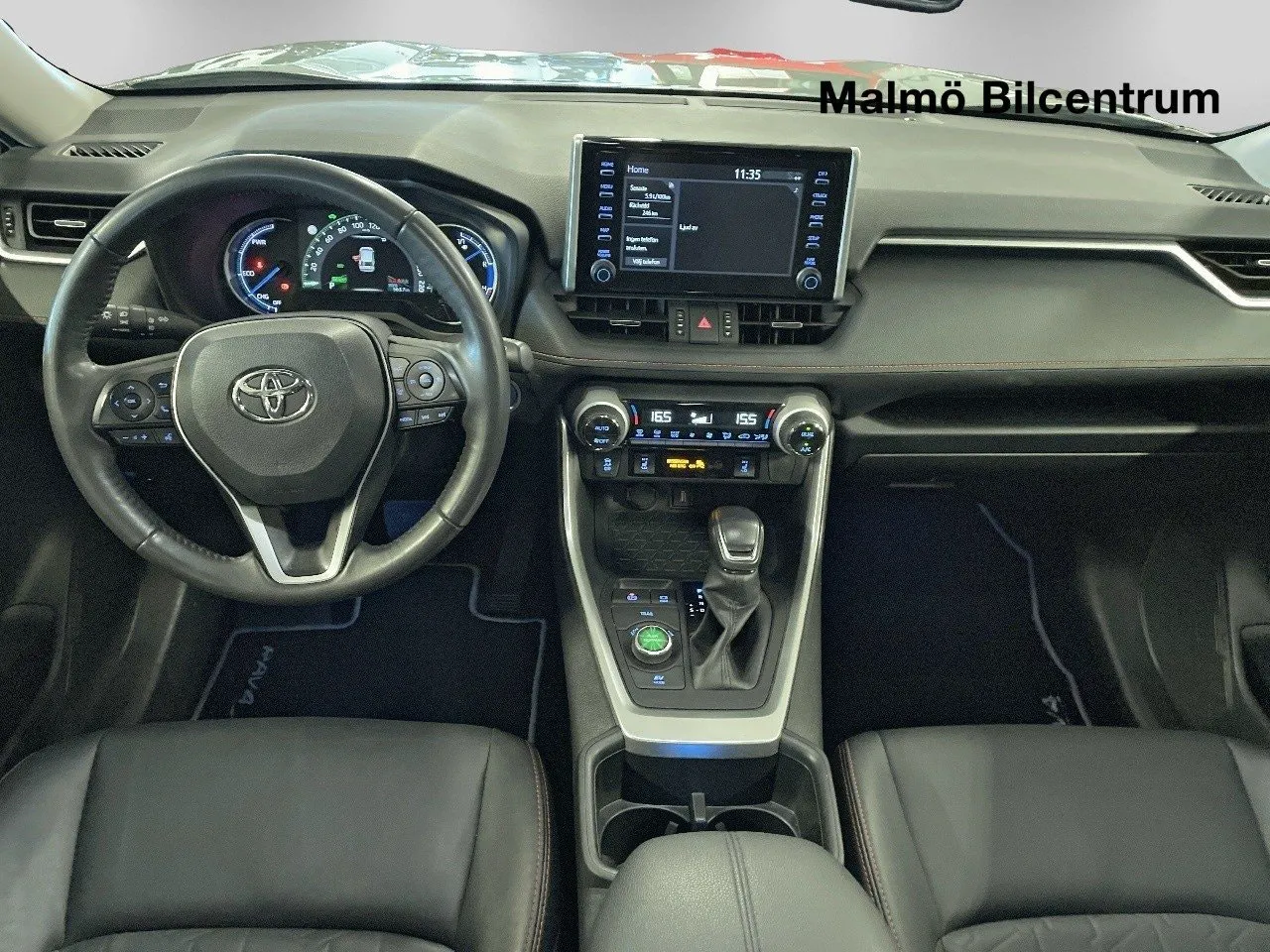 Vehicle image 11