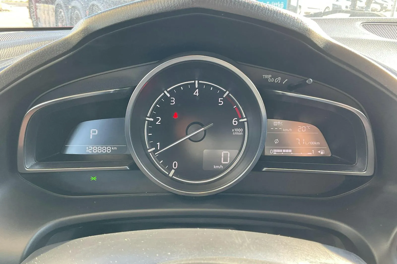 Vehicle image 9