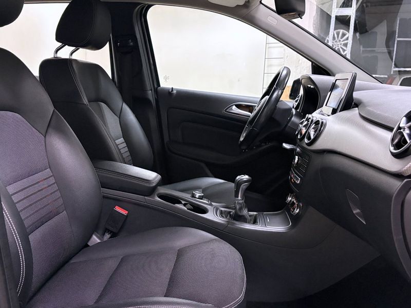 Mercedes B180 bild 20