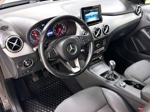 Mercedes B180 bild 5