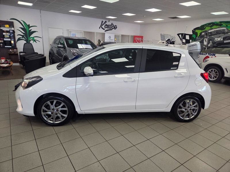 Toyota Yaris bild 3