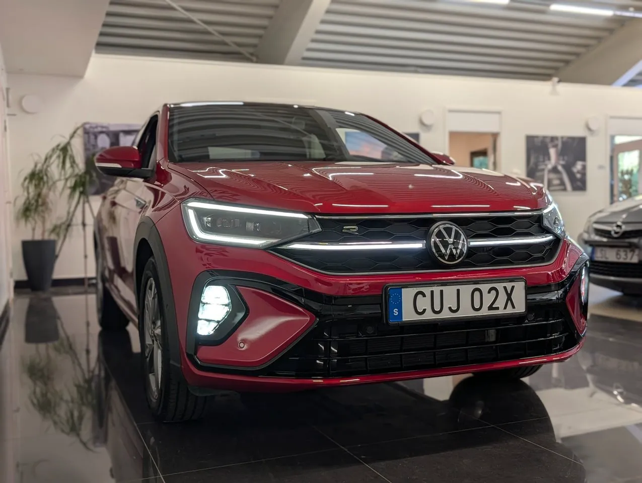 Vehicle image 20