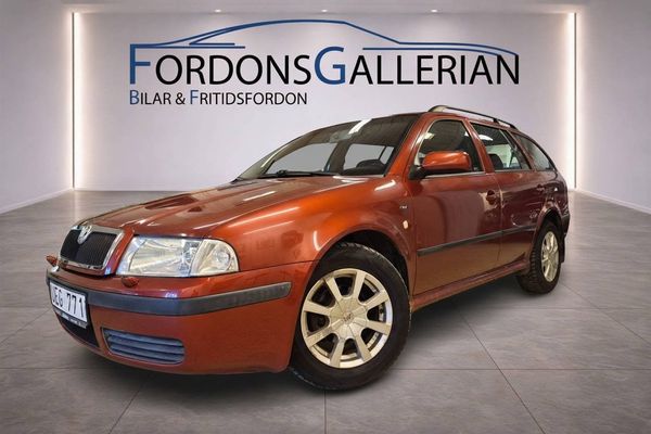 Skoda Octavia Tour Kombi 1.6 MPI AUTOMAT - 2003