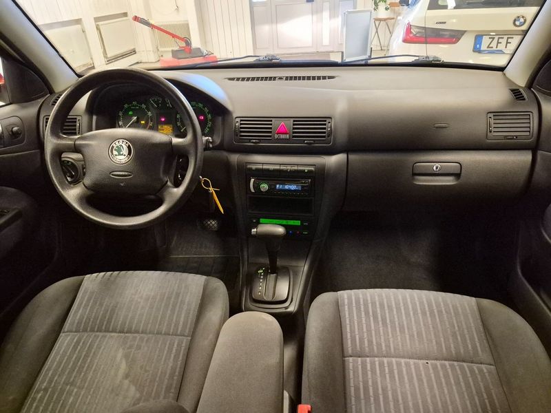 Skoda Octavia bild 8