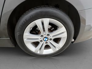 BMW 330 bild 30