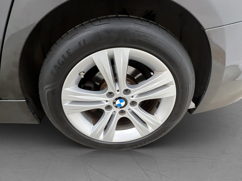 BMW 330 bild 30