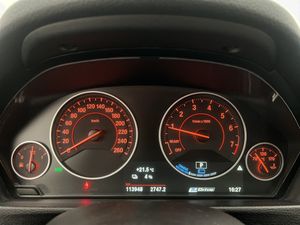 BMW 330 bild 17