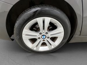 BMW 330 bild 28