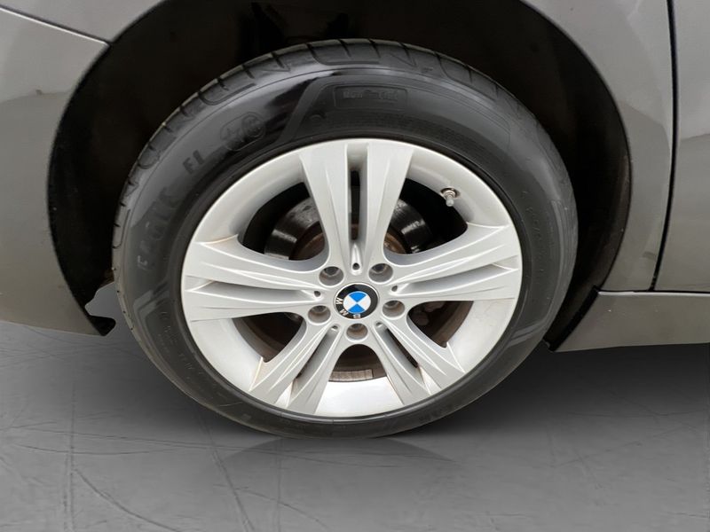 BMW 330 bild 28
