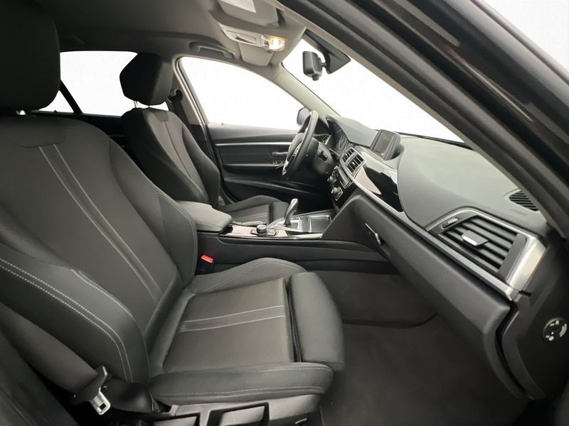 BMW 330 bild 14