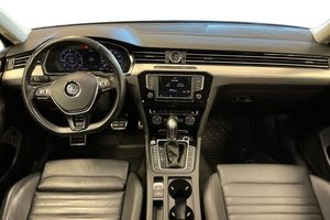 Volkswagen Passat bild 13