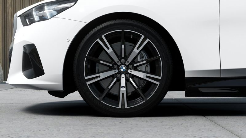 BMW i5 bild 7