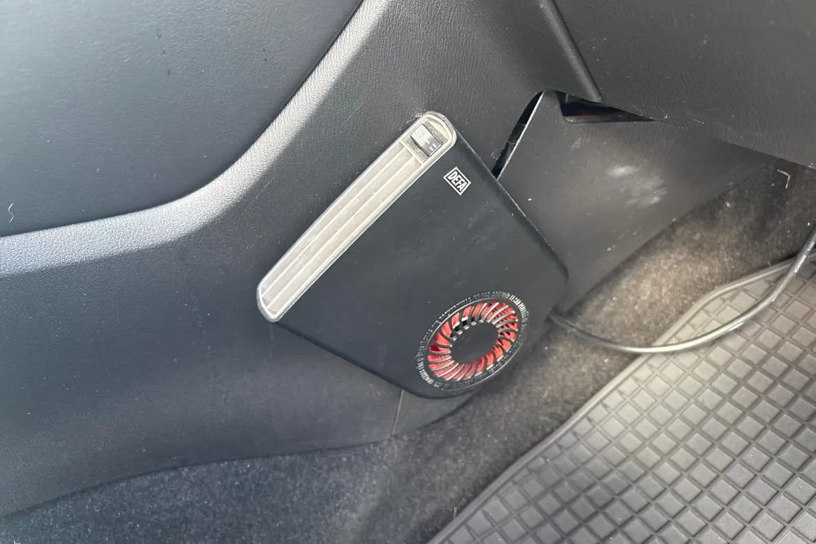 Vehicle image 20