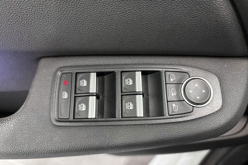 Renault Clio bild 18