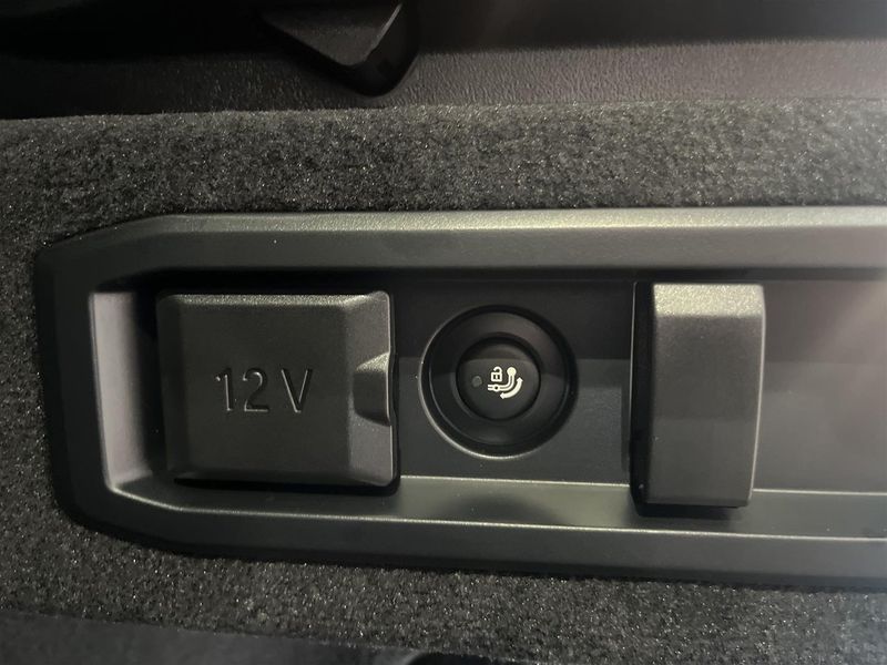 BMW i5 bild 7