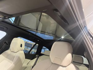 BMW i5 bild 10