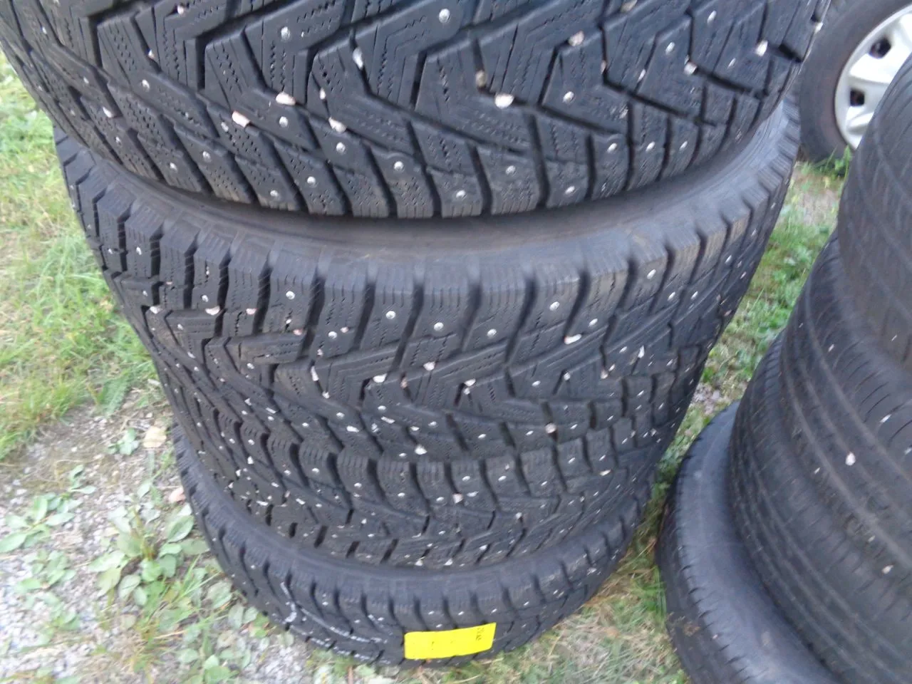 Vehicle image 20