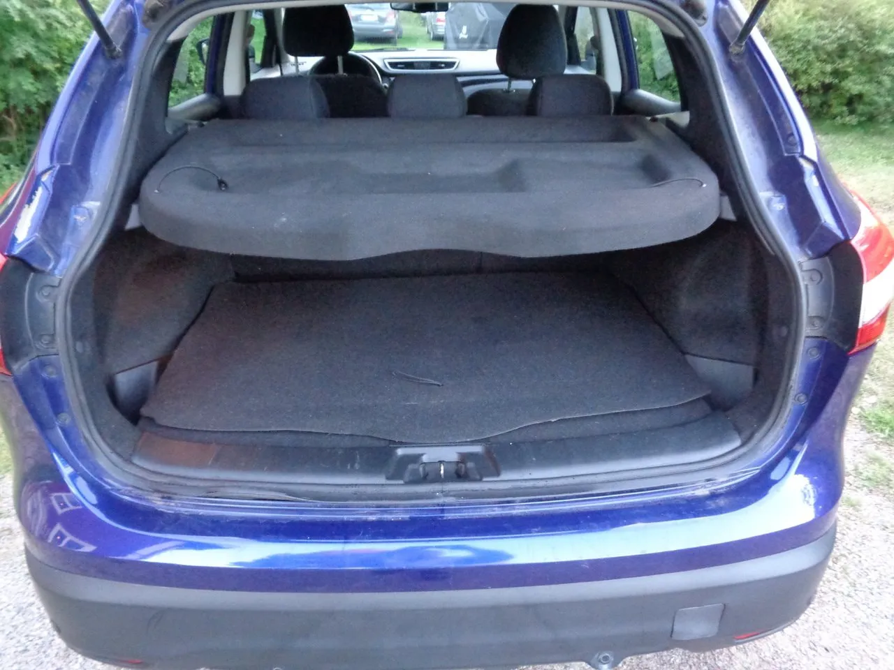 Vehicle image 24