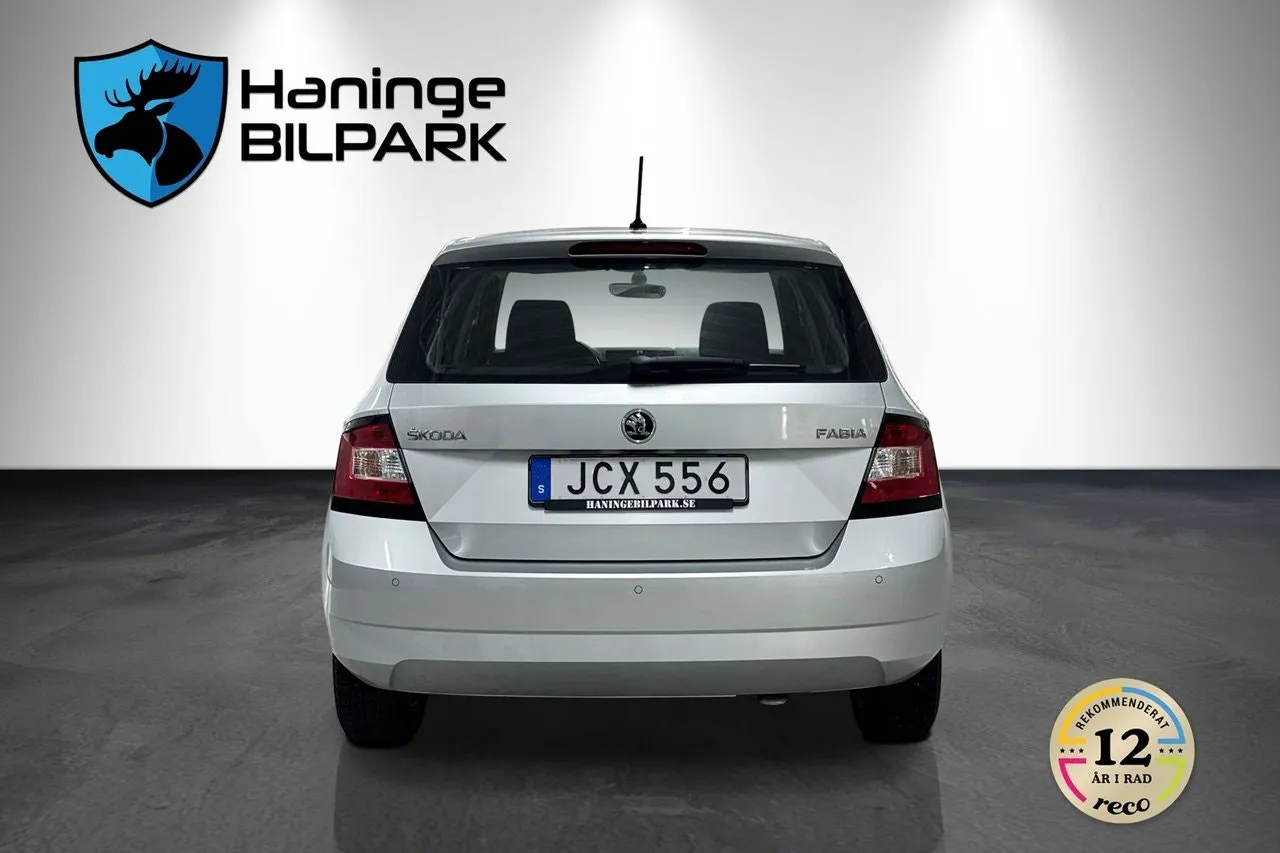 Vehicle image 8