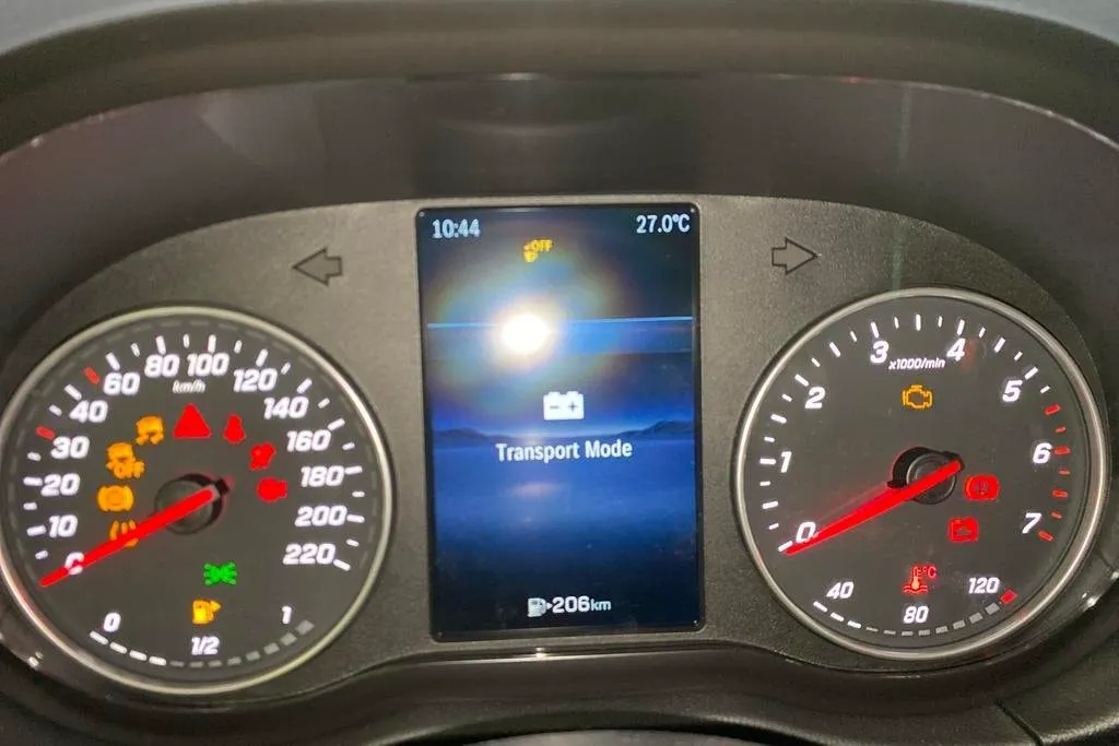 Vehicle image 6