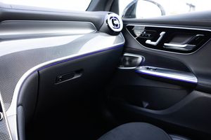 Mercedes GLC300 bild 18