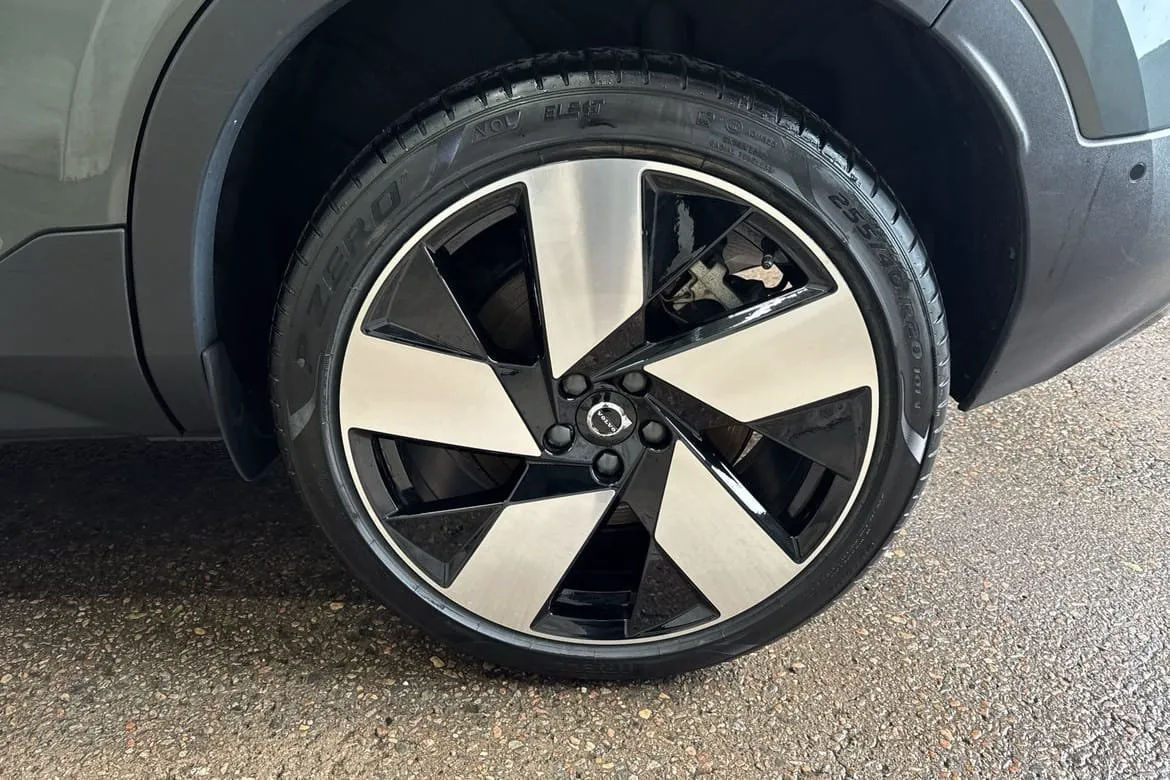 Vehicle image 21