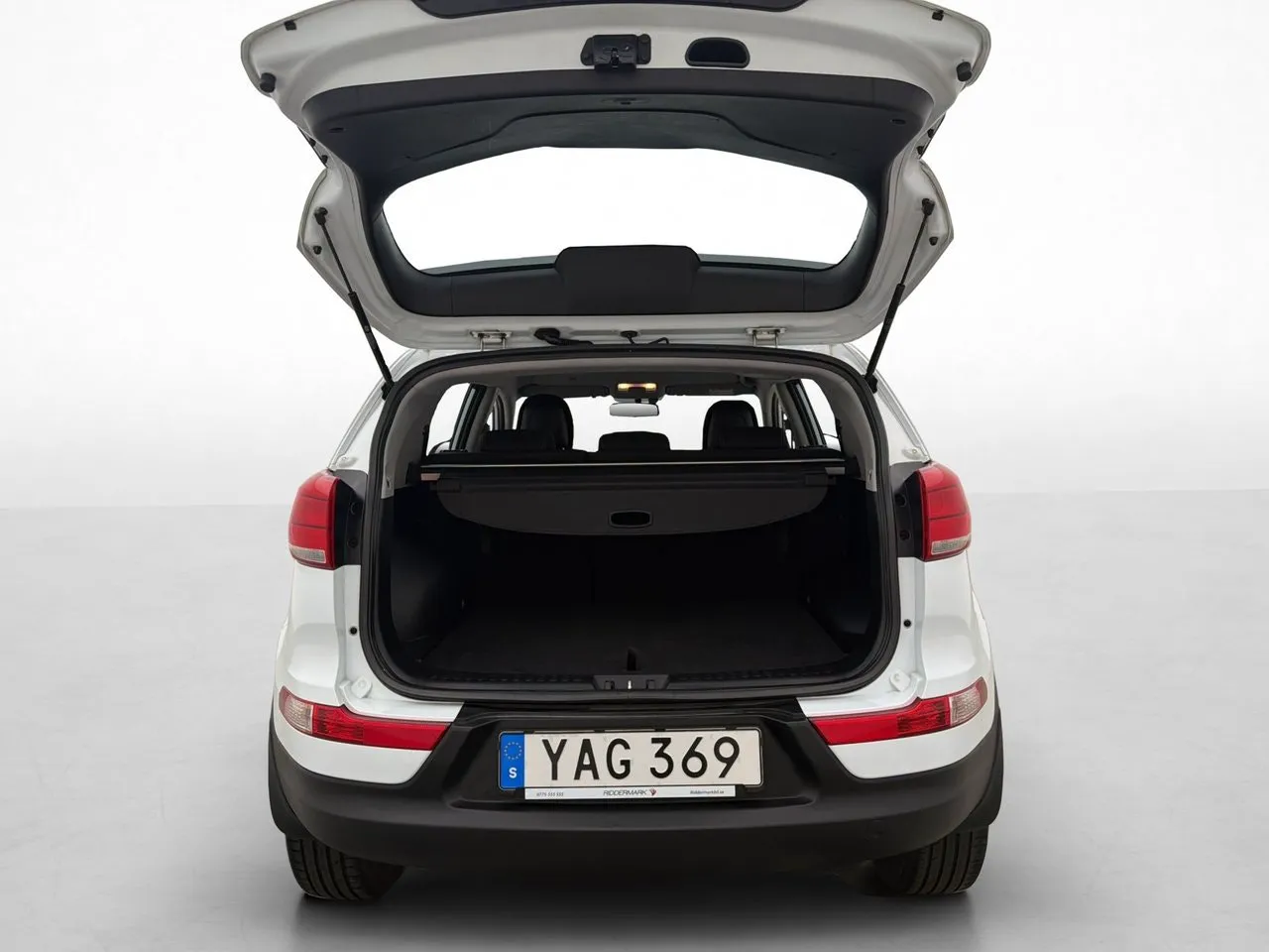 Vehicle image 21