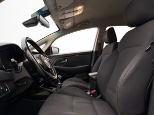 Kia Carens bild 12