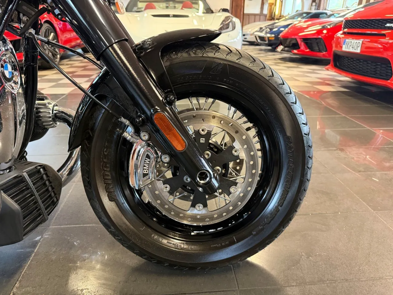 Vehicle image 15