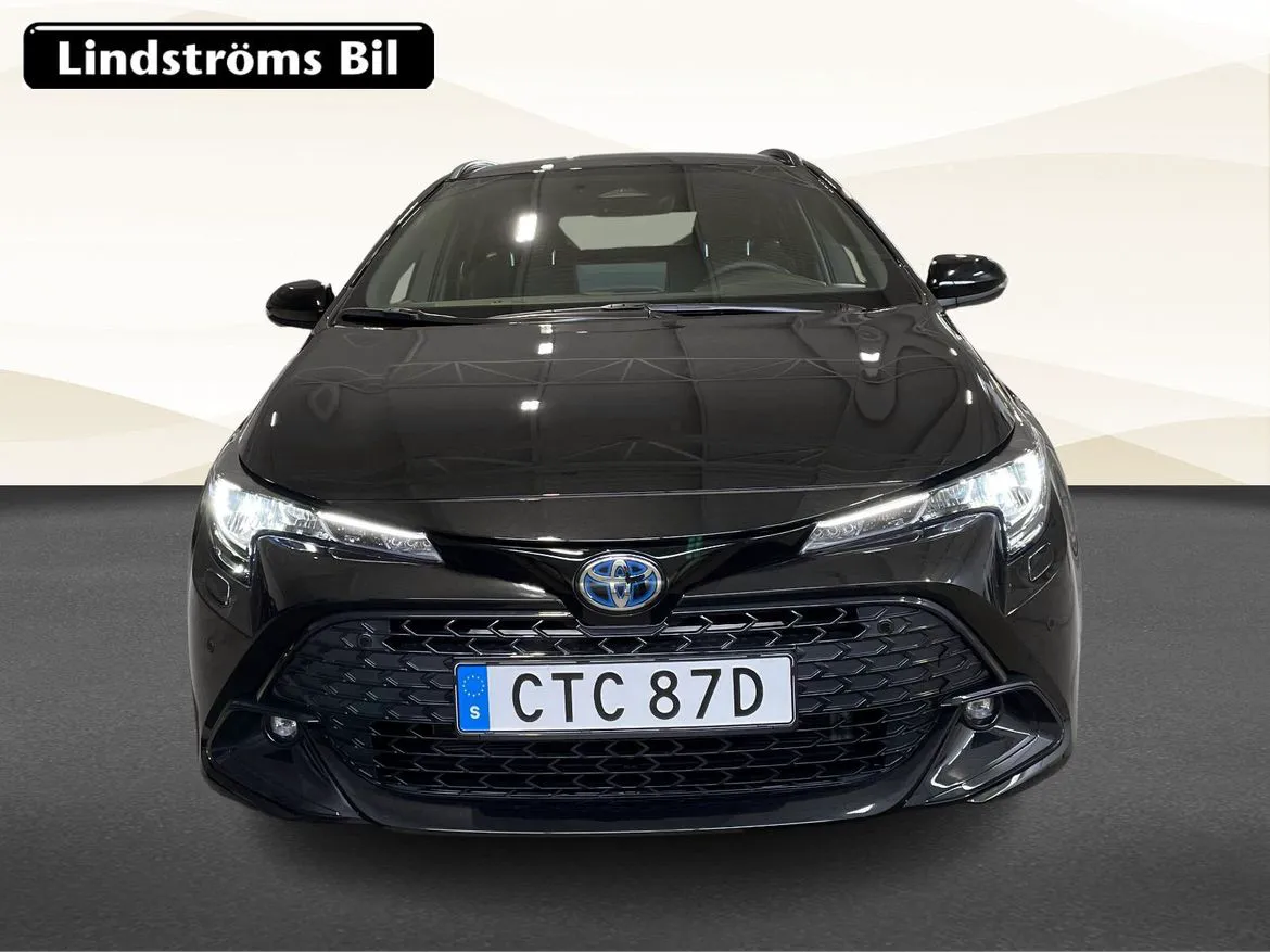 Vehicle image 18