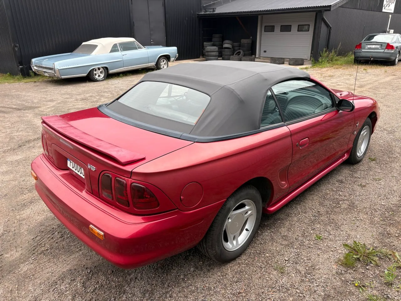 Vehicle image 8