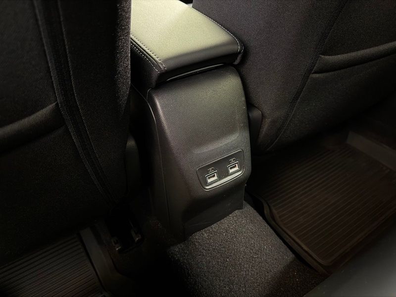 Peugeot 208 bild 18