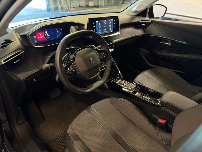 Peugeot 208 bild 7