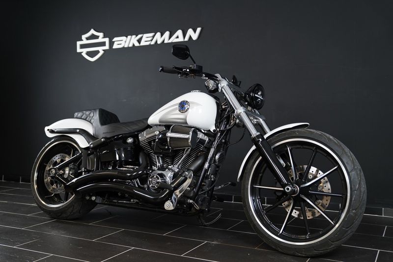 Harley-Davidson Softail Breakout bild 2