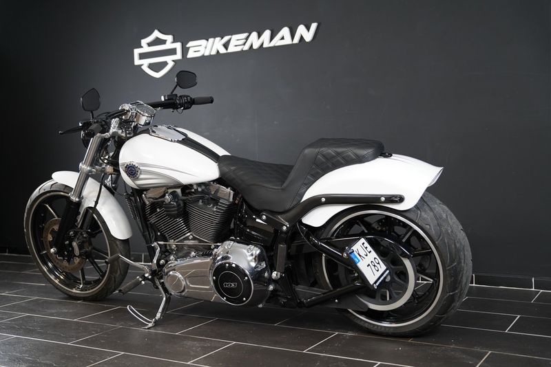 Harley-Davidson Softail Breakout bild 5