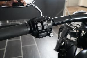 Harley-Davidson Softail Breakout bild 10